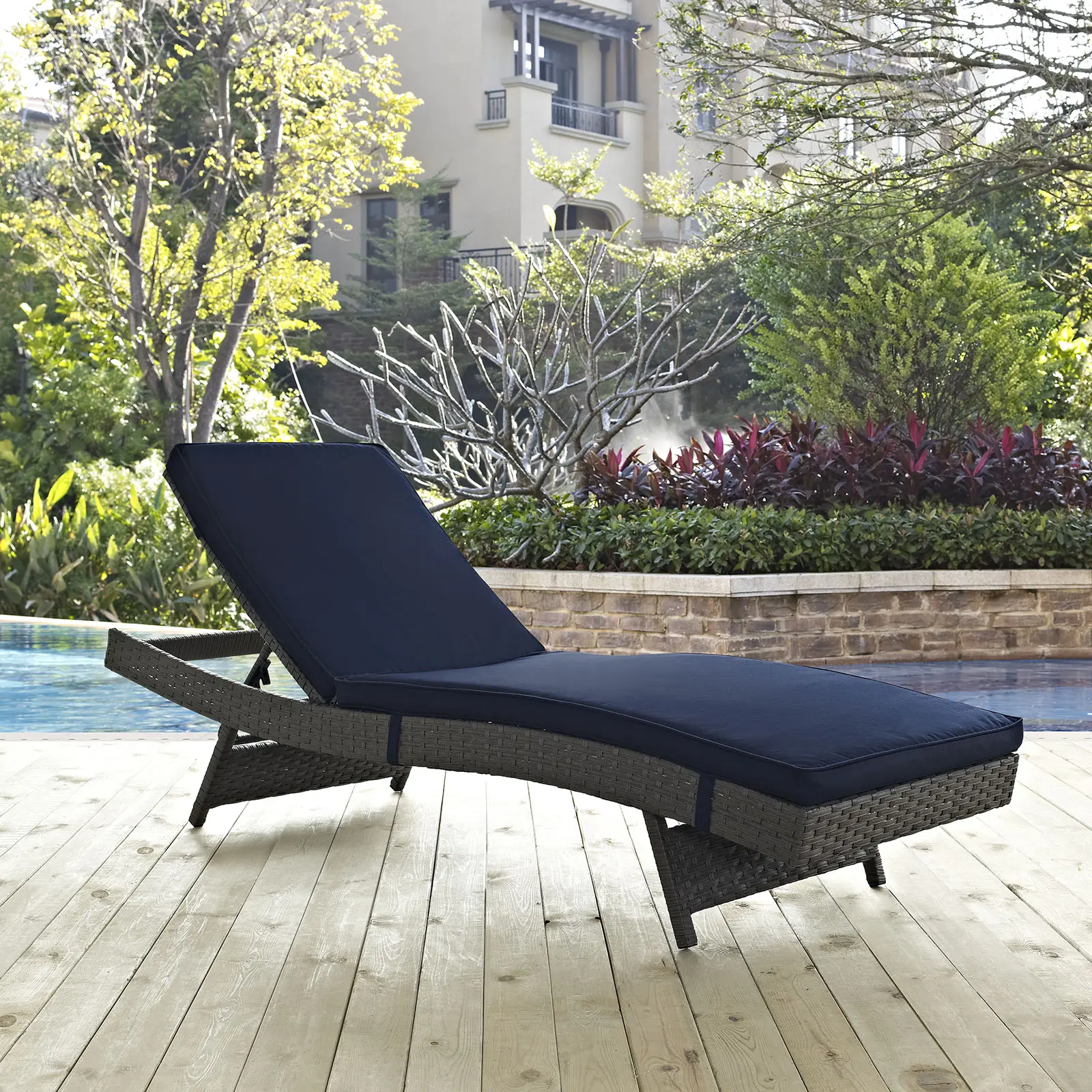 Modway Sojourn Outdoor Patio Sunbrella® Chaise in Canvas Navy