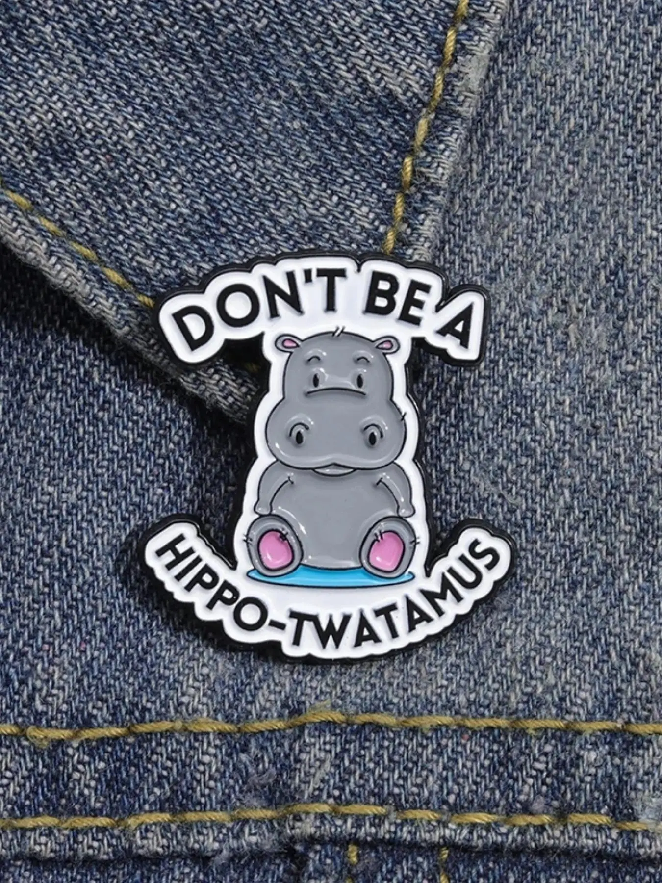 Unisex Cute Hippo & Letters Design Brooch, Alloy Brooch Pin, Hippo Lapel Pins, Animal Themed Enamel Pin for Daily Clothing Decor, Fashion Trendy Kawaii Accessories As Birthday Gift, Hippo Accessory, Hippo Embellishment