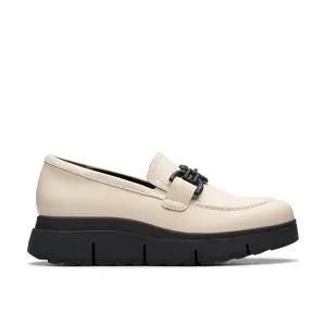 Clarks Womens Loriini Izzy Loafers