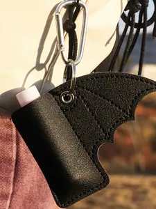 Gothic Bat Lipstick Case, Wing Design, Elegant Punk Style Women's Accessory, Keychain Charm, Anime Theme Pendant Decoration, Gothic Cross Keychain