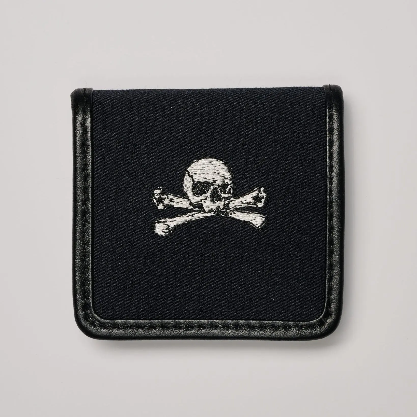 Original Pouch Pouch | Skull & Crossbones | Black