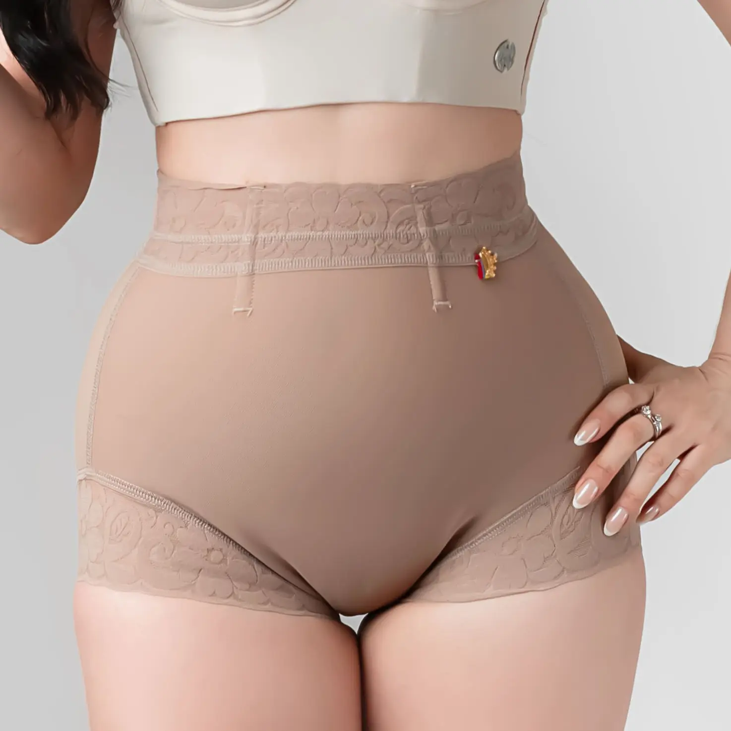 Panty levanta gluteo invisible compresion en vientre referencia 308