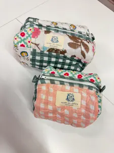 Rose Chapelle | Double Cosmetic | Sample