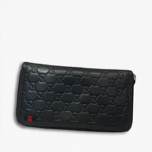 Pre-owned GUCCI GG Embossed leather Small Leather Goods Gucci Signature Zip Around Wallet Black Pristine S014260307043