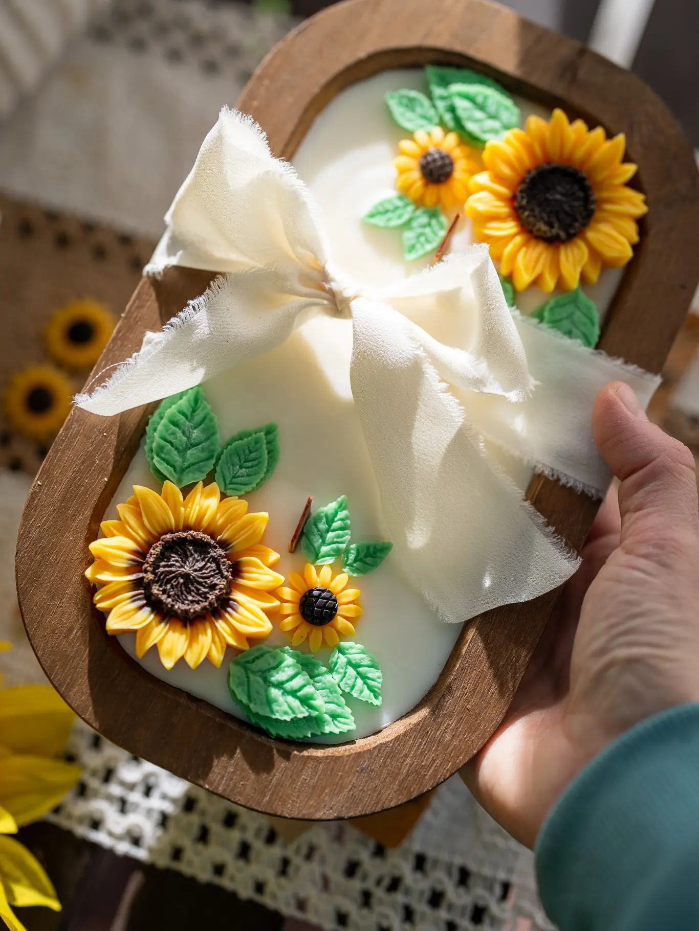 Wooden Sunflower Candle – Handcrafted Floral Soy Wax Candle – Rustic Home Decor Gift