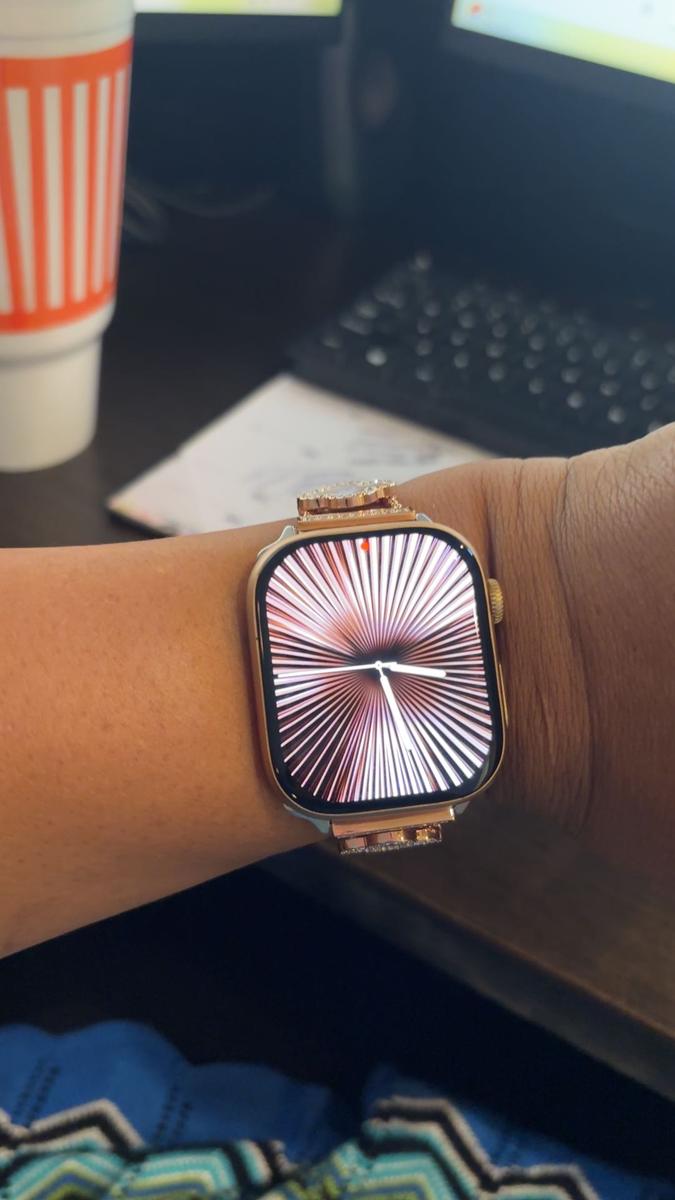 Item: Gold with 3straps