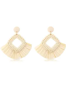 1 Pair Bohemian Beige Rattan Raffia Fringe Dangle Earrings for Women Men Handmade Natural Woven Straw with Elegant Wooden Decor Lightweight Fashionable Hypoallergenic Posts Provide Safe Comfortable Wearing Experience