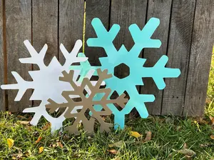 Metal Snowflake Garden Stakes for Winter Outdoor Decoration and Yard Art