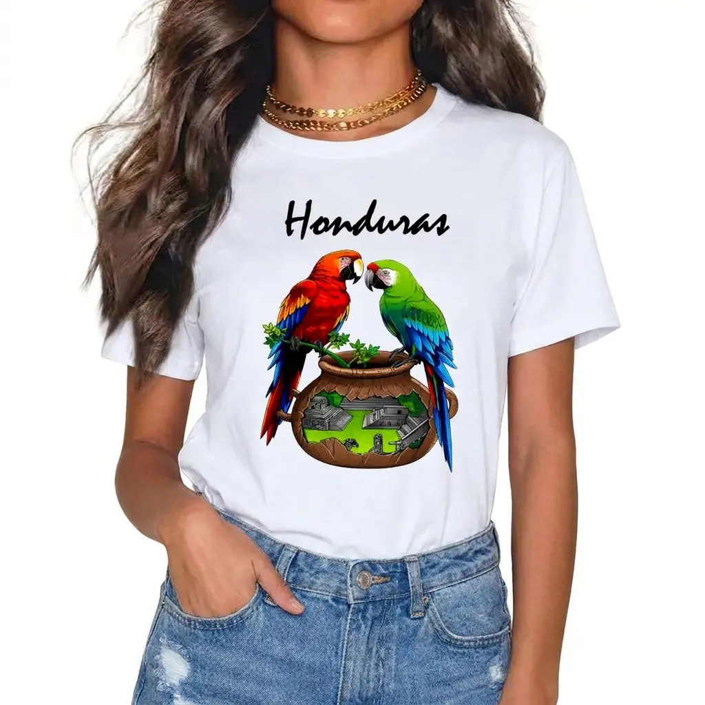 Women's Cotton Short-Sleeve Crewneck Honduras Macaw Parrot Graphic T-Shirt - Maya Heritage Tropical Bird Apparel, Central America Travel Souvenir, Oversized Streetwear with Hilarious Fits, Casual Summer Top