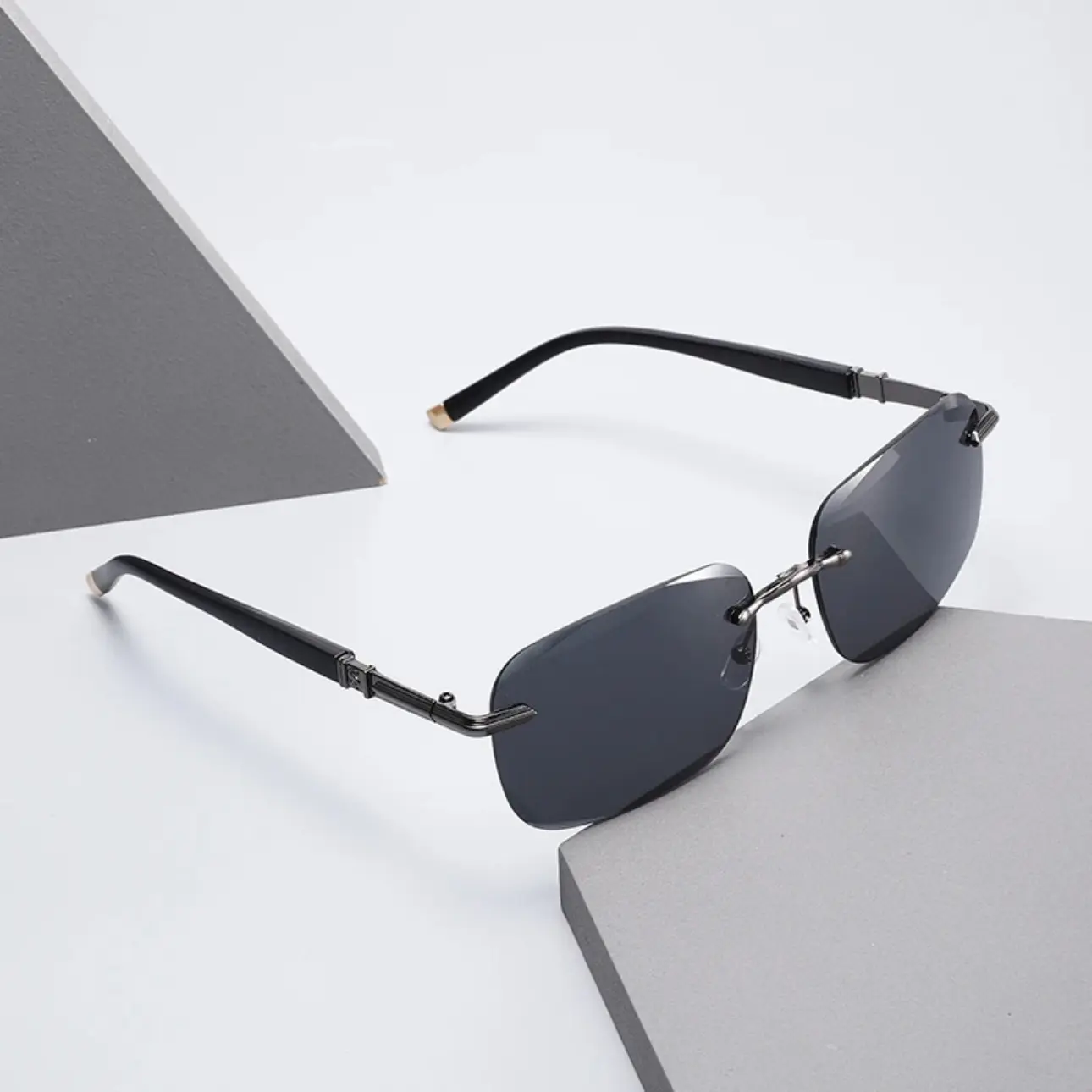 2025 New Sunglasses Men's High Definition Sunglasses Driving Fishing Driving UV Protection