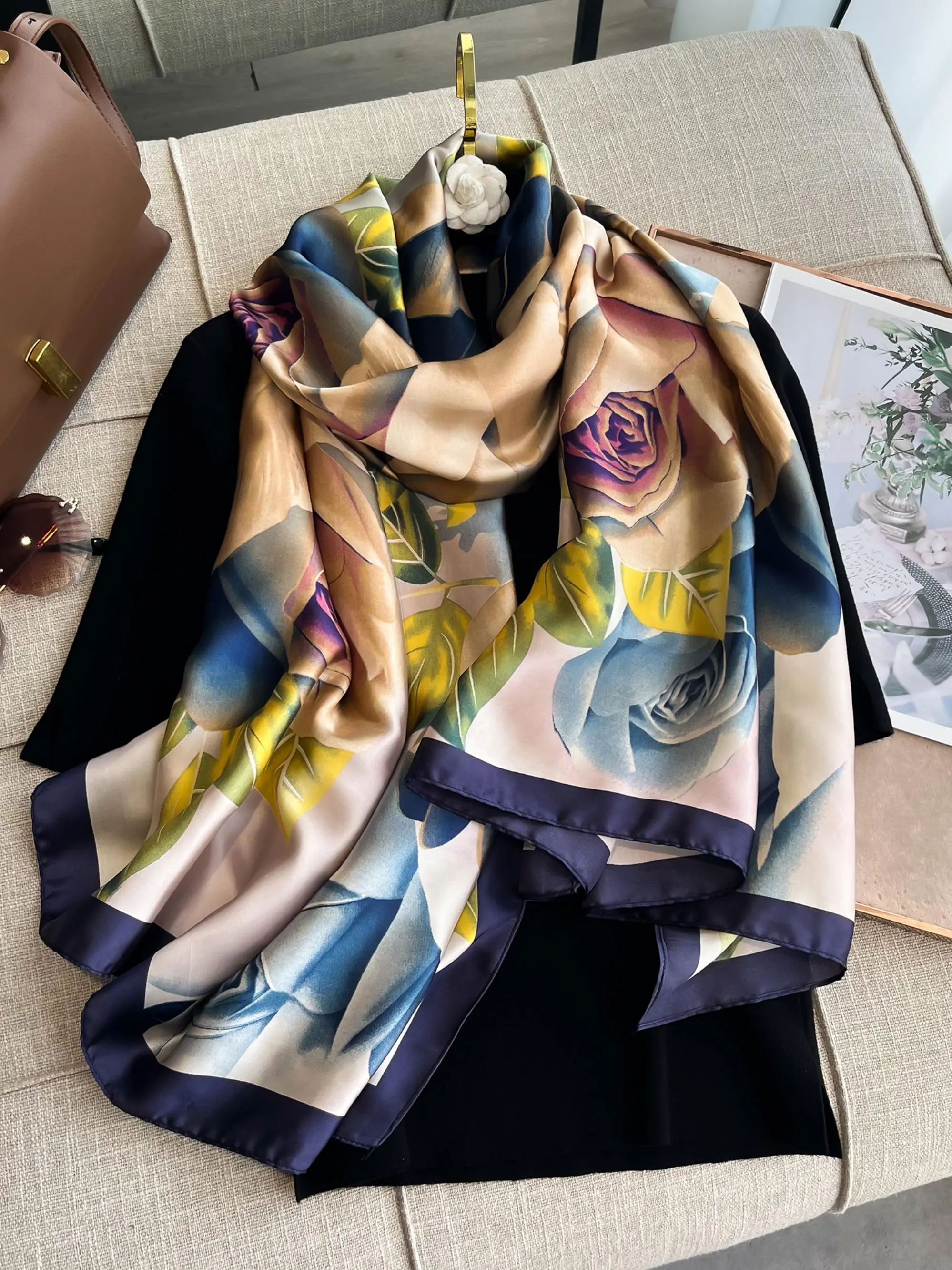 Rose Print Scarf, Fashionable Soft Lightweight Shawl for Women, Versatile Scarf for Beach & Travel, Casual Clothes Accessories for Daily Wear, Double Sided Scarf