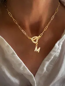 Women's Zirconia Initial Heart Clasps Pendant Necklace, Stainless Steel Chain, Elegant Jewelry for All Seasons, Heart Design Necklace
