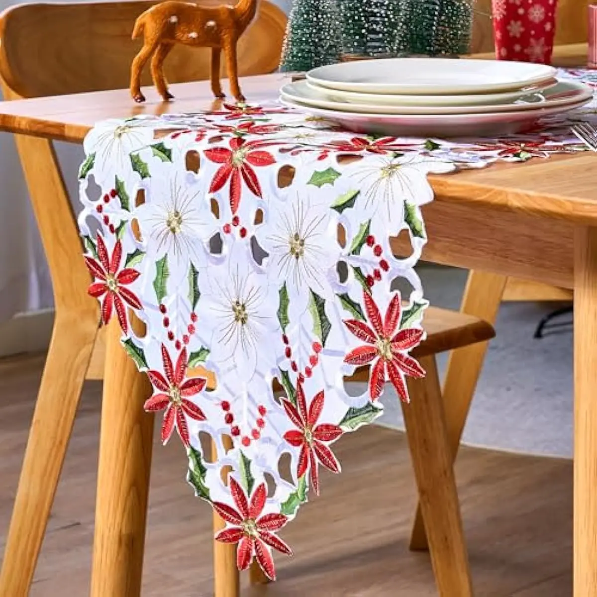 Christmas Flower Table Runner, Embroidered Poinsettia Holly Leaf Table Runner for Christmas Decorations