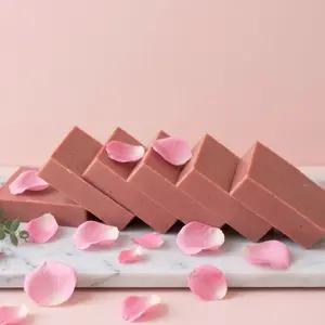 Handmade Artisanal Organics Petals Rose (Pétalos de Rosa Orgánicos) display