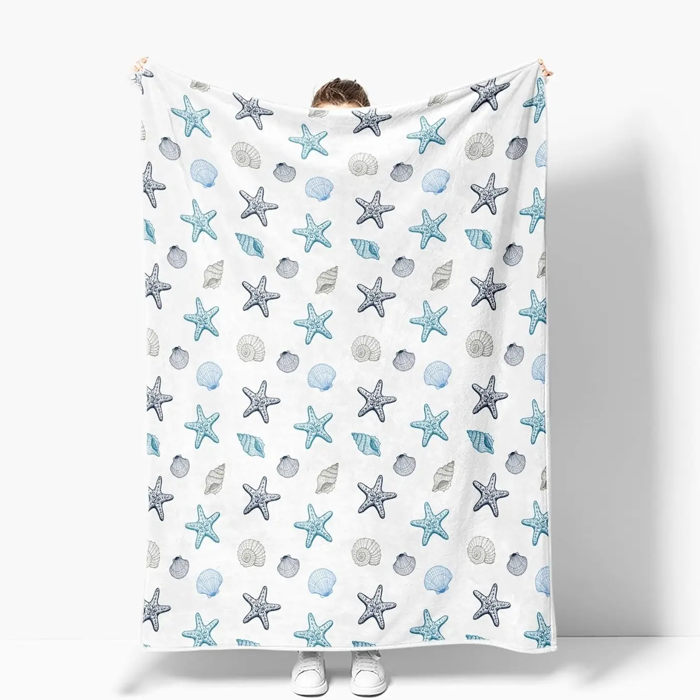 1pc Coastal ocean beach blanket, starfish and seashell pattern, blue-grey and white base, ocean theme, lightweight, soft and comfortable blanket, suitable for sofas, bedrooms, bedding, flannel blanket, Decorative blanket