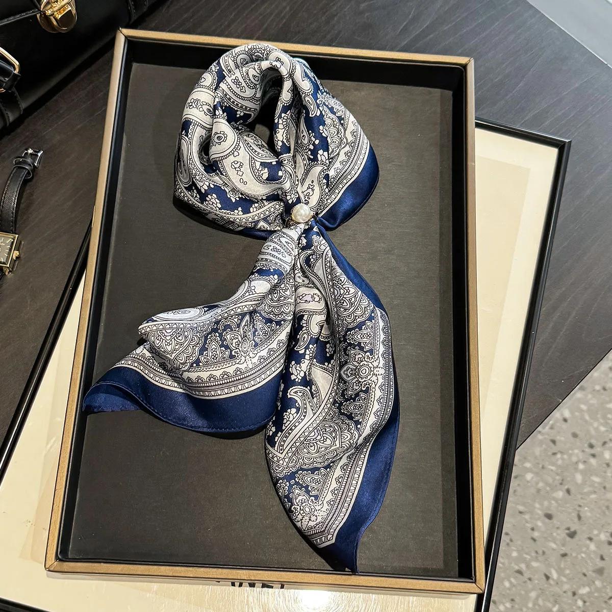 Luxurious 100% Mulberry Silk Scarf, Women’s Paisley Print Square Scarf Shawl, Women’s Pocket Square Handkerchief, Decorative Scarf for Women