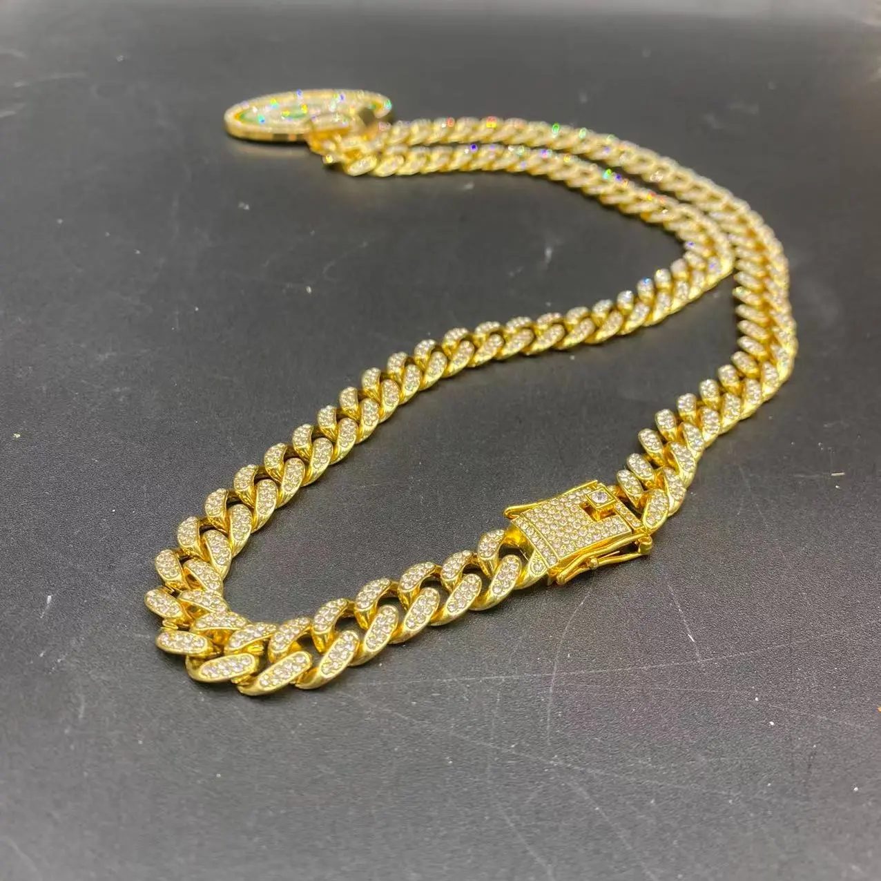 QGANCLE (G) Rhinestone Decorated G Necklace, Hip Hop Punk DesignCuban Necklace, Fashion Jewelry Accessories for Men &Women, Applies in every scenario
