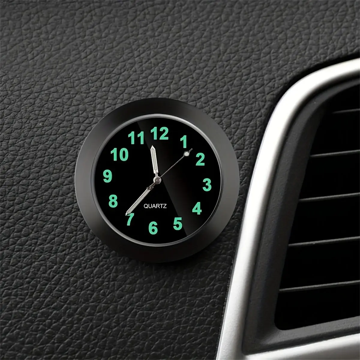 1pc Car Clock Mini Quartz Analog Car Dashboard Time Stick-On Clock Watch for Car Decoration for central control decoration