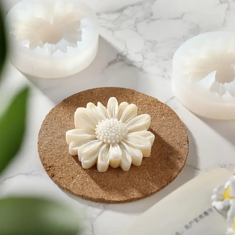 3-piece perforated daisy silicone candle mold set, Candle molds for candle making - suitable for 3D resin, soap, candle craft molds - DIY Crafts floral fragrances, holiday gifts, decorations, home decor