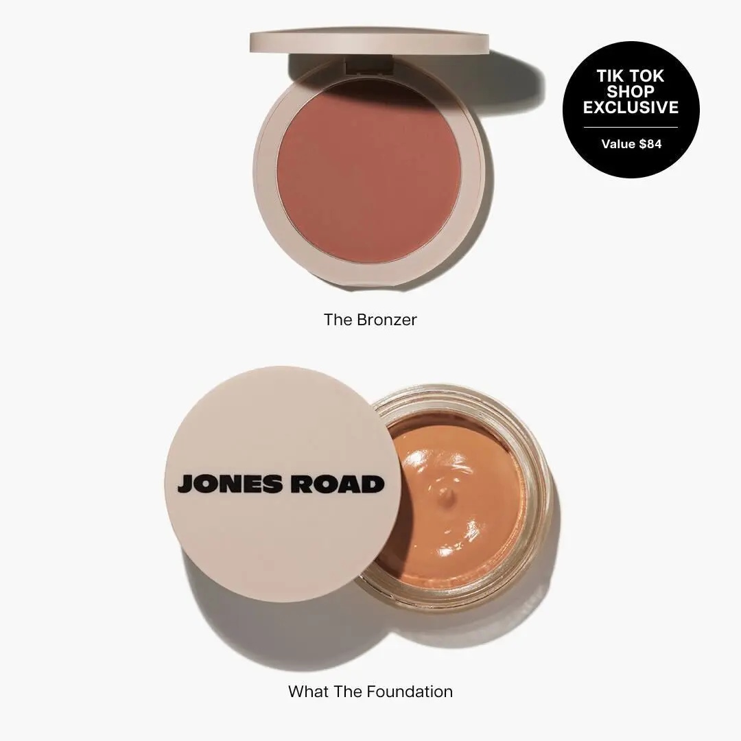Coverage and Sculpt Duo: What The Foundation & The Bronzer Coverage and Sculpt Duo: What The Foundation & The Bronzer