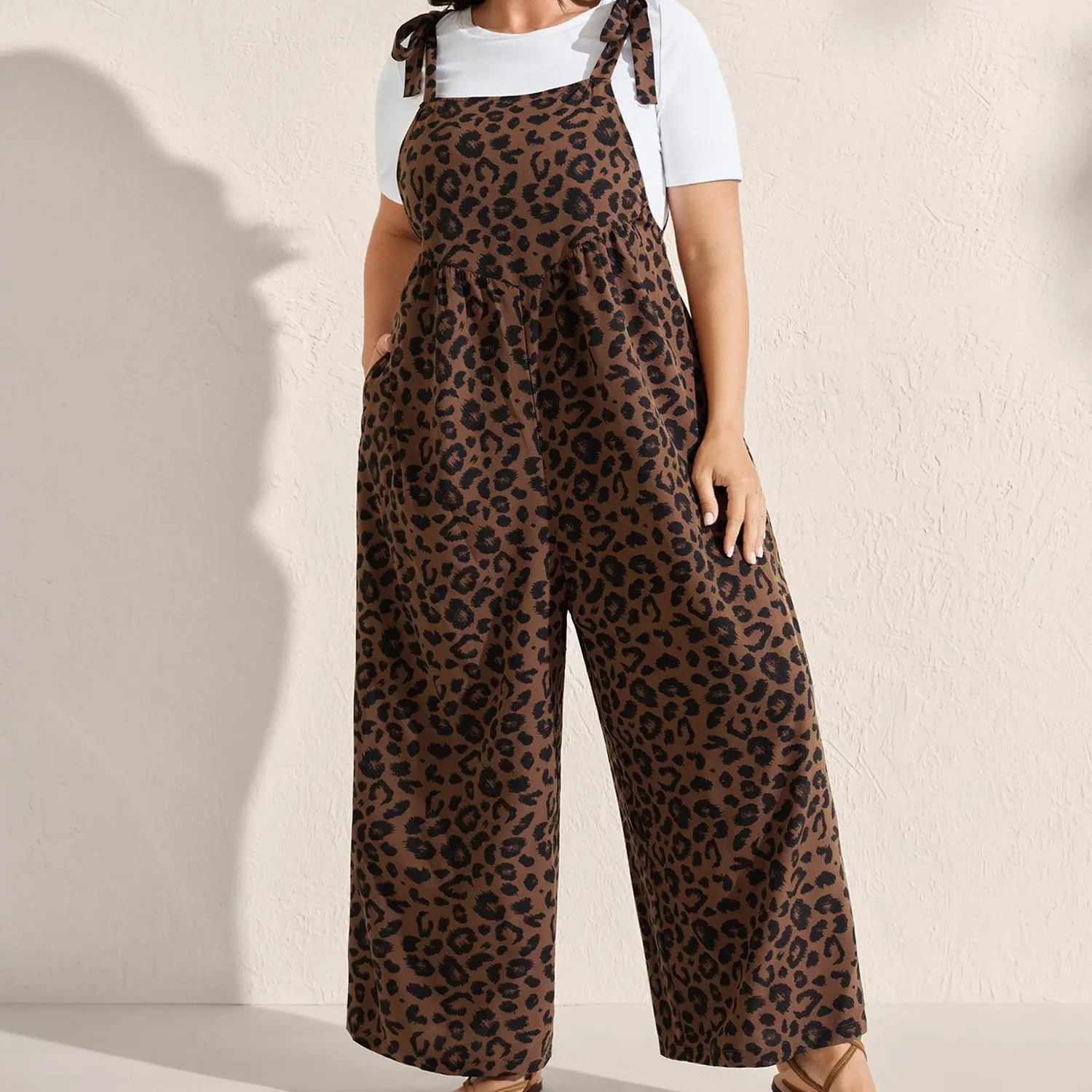 BloomChic Plus Size Women's Sleeveless Leopard Print Relaxed Fit Overalls - Shirred Shoulder Straps, Pockets, Stretch Fabric, Machine Washable Stylish Wear, M-6X, Relaxed Fit Overall，SohoChic