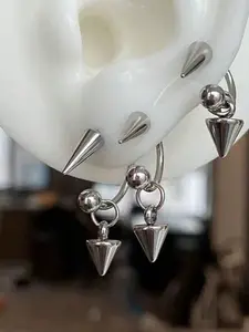 Gothic Punk Rock Ear Studs, Titanium Steel Cone Pendant, Spiral Piercing Earrings, Unisex, Suitable for Daily Wear and Holidays