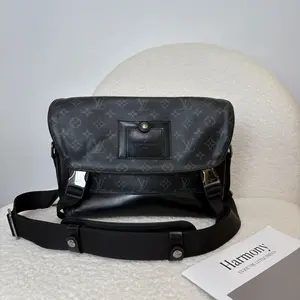 Pre-owned Louis Vuitton Louis VuittonVoyager Messenger Bag (Black Monogram / Noir Canvas) 16