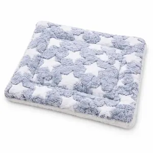 Thick Soft Pet Mat with Blue Star – Washable Cozy Bed for Cats & Dogs