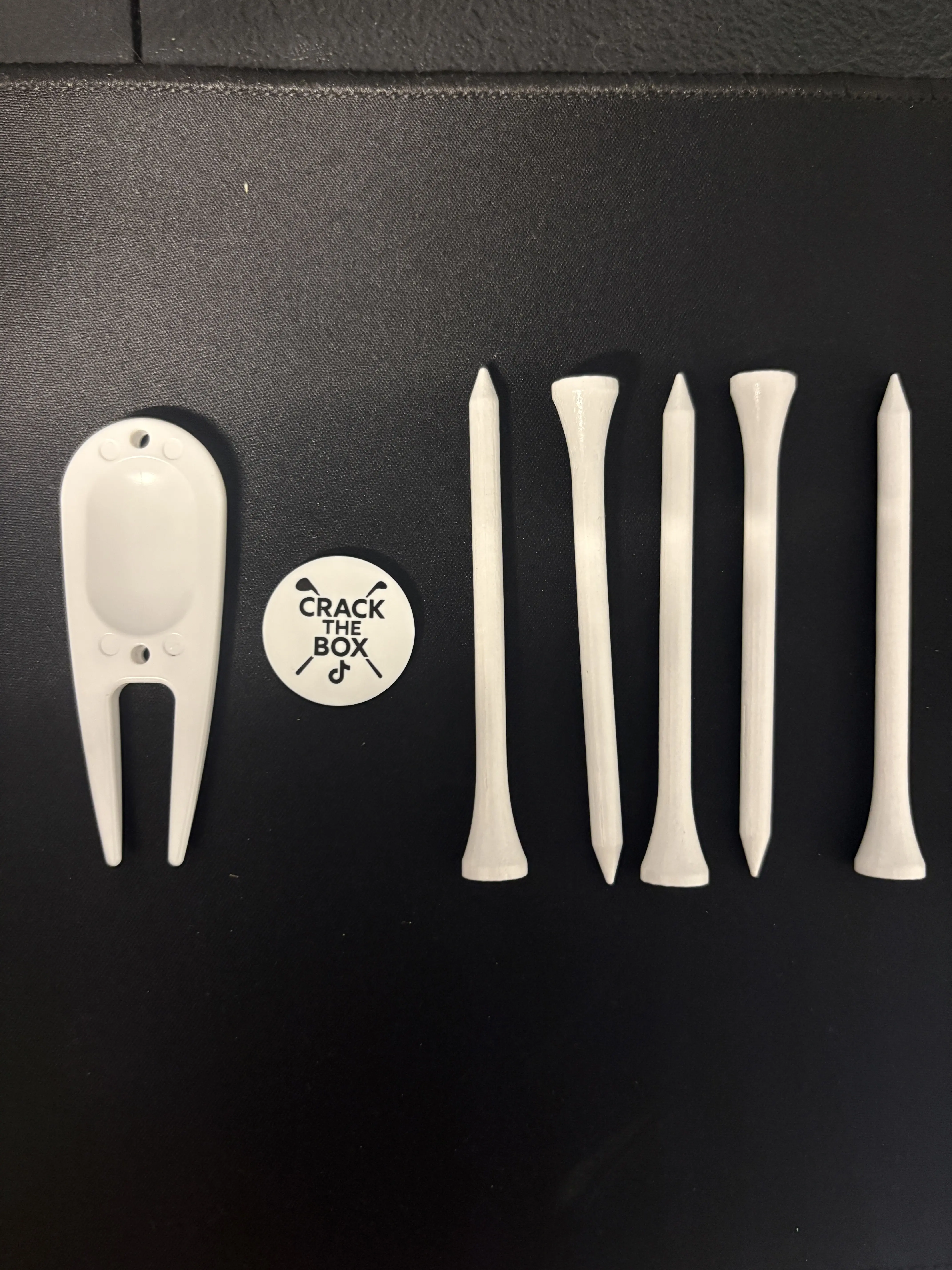 Crack the Box Custom Golf Gift Set Accessories
