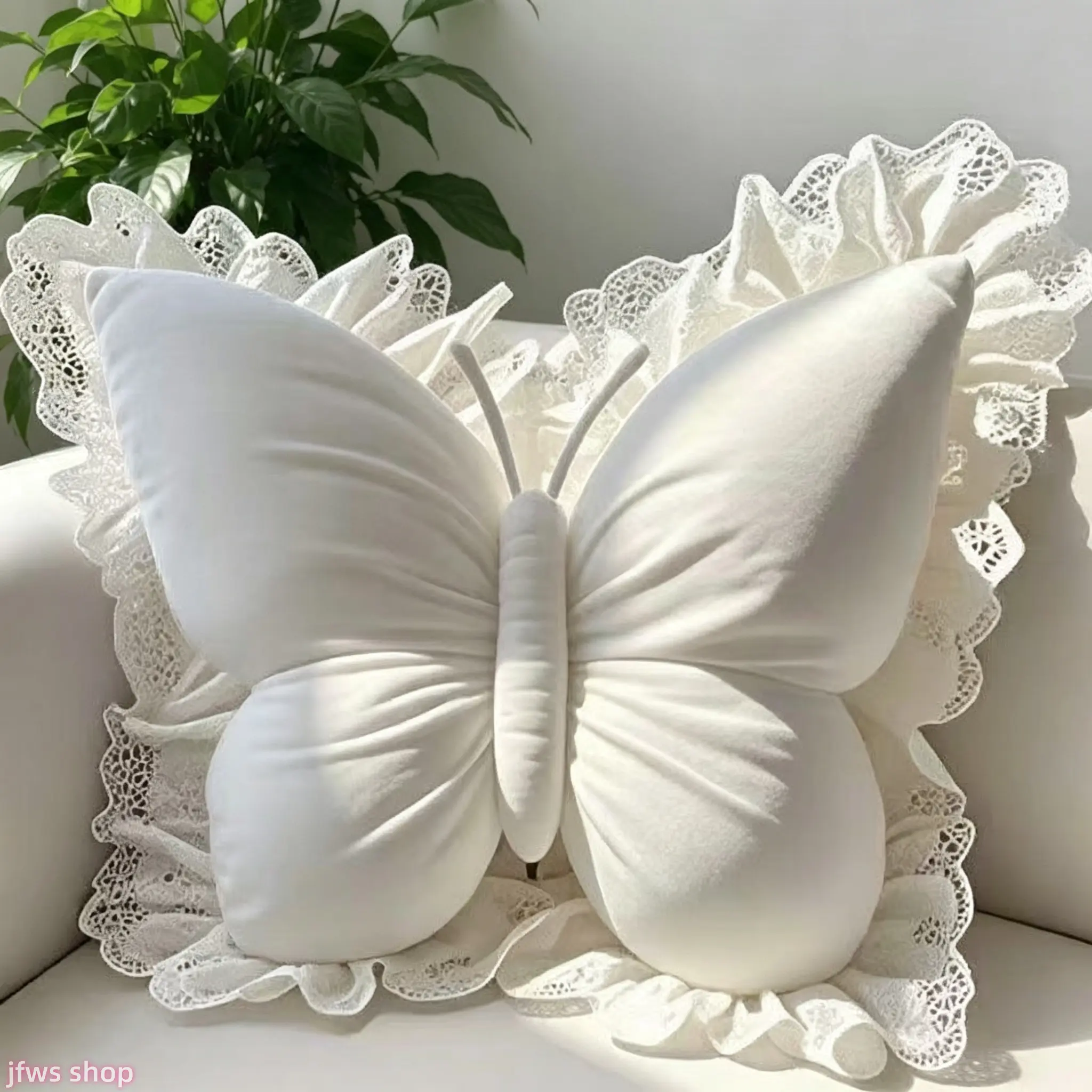 Butterfly Shaped Plush Lumbar Support Cushion For Women Home Car Sofa Bed Decorative Soft Hugging Pillow With Cute Design As Birthday Gift Light Luxury US Design