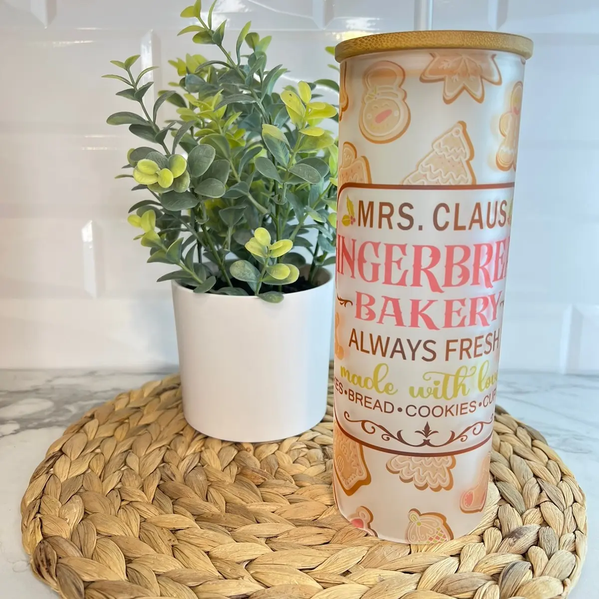 25oz Gingerbread Bakery Glass Tumbler