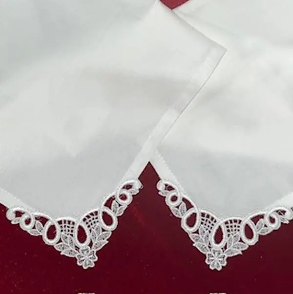 Machine Embroidered Dinner Napkins, Elegant Embroidered Napkins