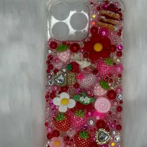 Strawberry Shortcase; Strawberry Shortcake themed phone cases!