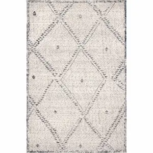 Blaine Dotted Diamond Area Rug
