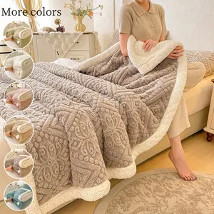 Multifunctional European Style Blanket, Thick Soft Warm Throw for Bed Sofa Bedroom Living Room Dorm Travel, All Seasons Use, Gentle Soft Blanket, Cozy Throw Blanket, Thick Warm Blankets