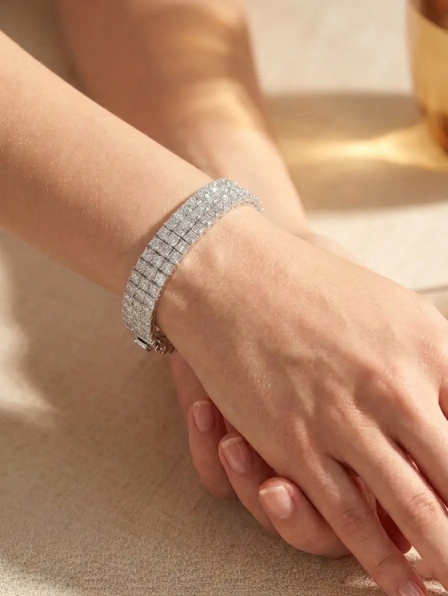 Men's and women's matching exquisite bracelets, waterproof stainless steel with diamonds, classic bracelet anniversary birthday engagement gift, high-quality men's and women' s style, hip-hop style, can be folded, exquisite bracelet.