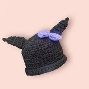 Kitty black beanie with bow