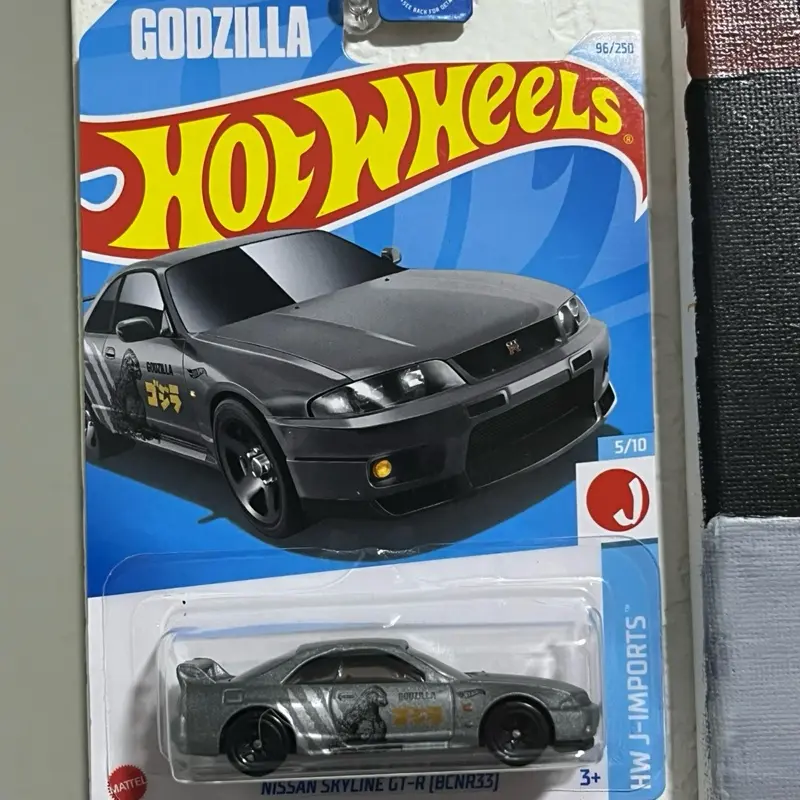 Grey Nissan Skyline GTR R33 Godzilla  Diecast car 1:64 scale