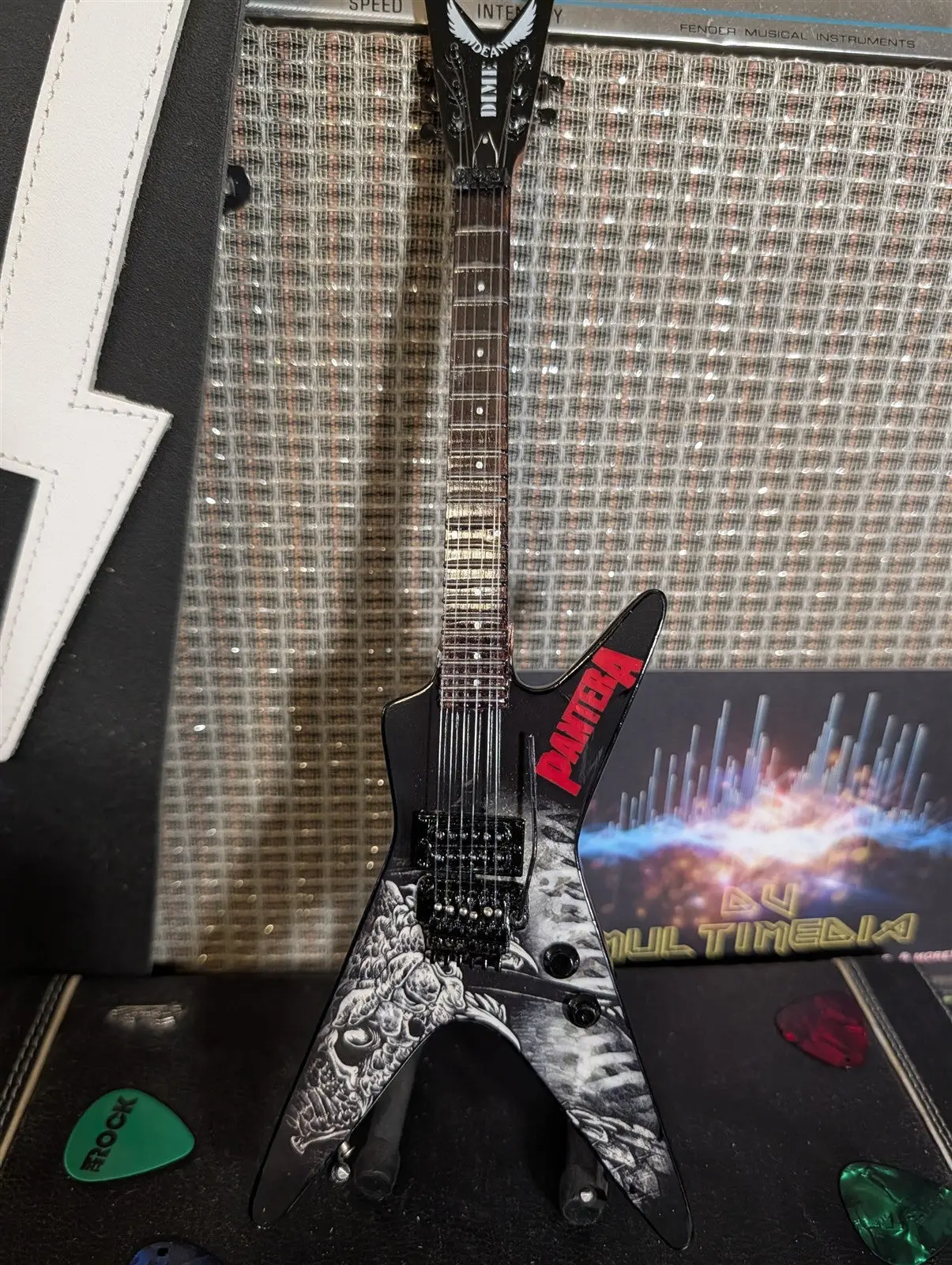 DIMEBAG DARRELL -B&W Southern Trendkill ML 1:4 Scale Replica Guitar ~Axe Heaven~