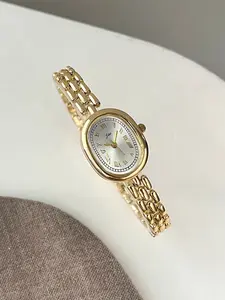 Women's Metal Bracelet Watch, Elegant Oval Dial, Fashion Pointer, Roman Numerals, Luxury Quartz Movement, Analog Face, Casual Trendy Wristwatch