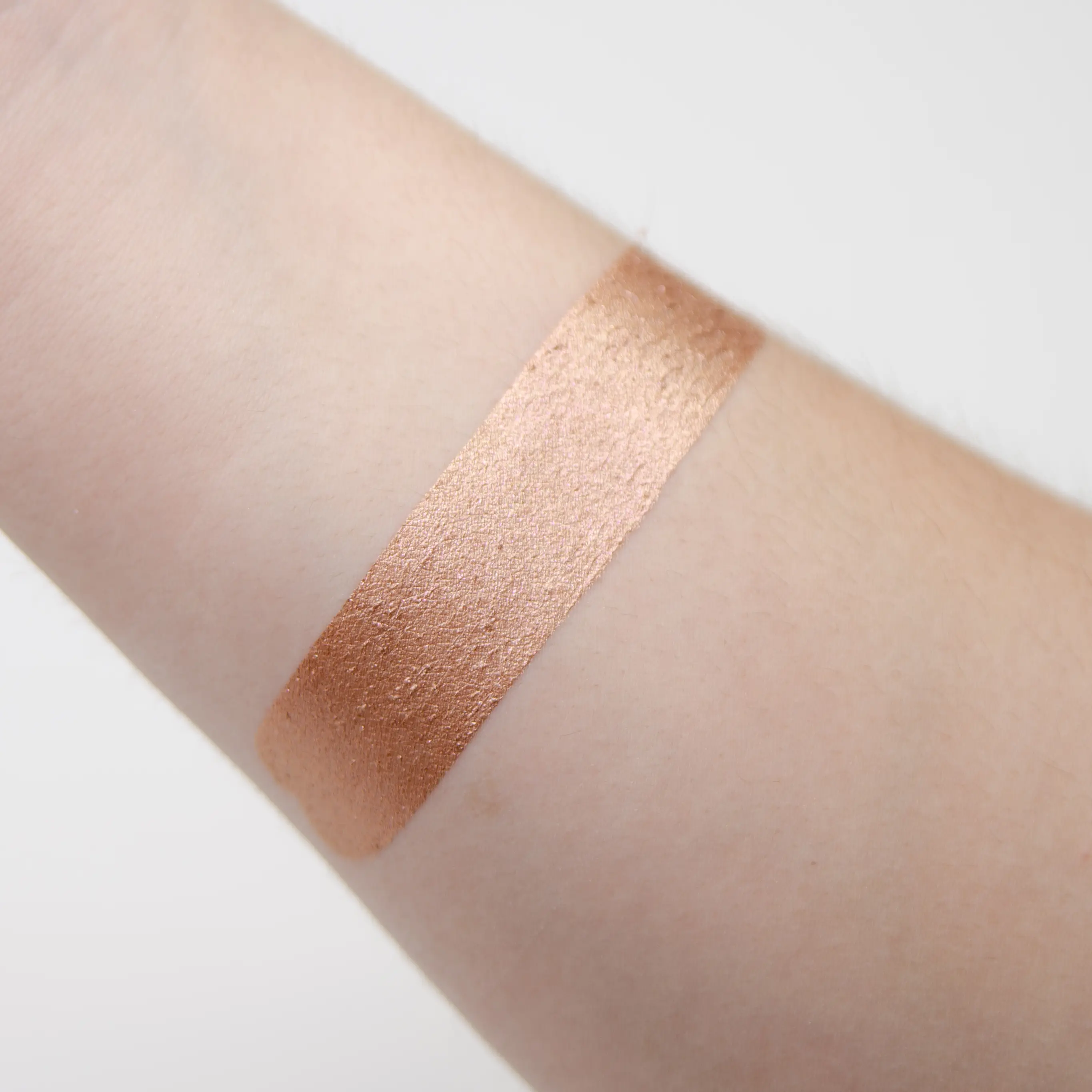 Stolen Kiss Peach Cream Eyeshadow