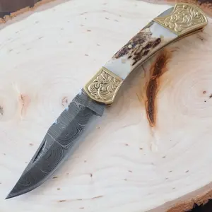 4.25” Manual Pocket Knife Classic Brass Bolsters 3.25” Damascus Steel Blade