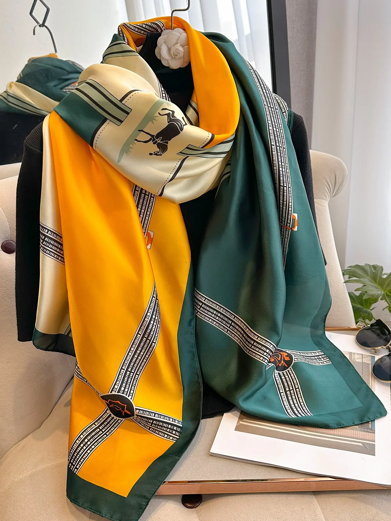 Women's Lightweight Silk Scarf, Summer Scarf, Outdoor Sun Protection Shawl, Animal Print, Windproof Sandproof, Fashion Gift Wrap