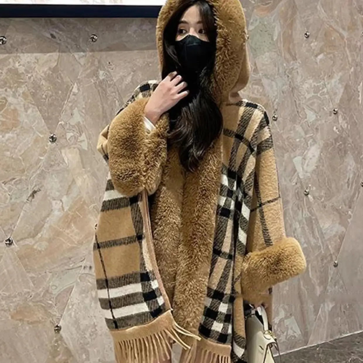 Women's Winter Cape with Faux Fur Trim Poncho Hooded Shawl Wrap Women Cape Winter Faux Fur Trim Coat Sleeveless Cardigan Dressy Cloak for Party  Women Cape Poncho with Fur Trim Winter Faux Fur Shawl Wrap Coat Sleeveless Cardigan Cloak