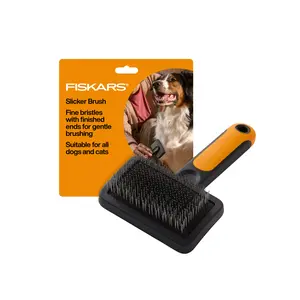Fiskars Pet Slicker Brush with Fine Bristles for Gentle Deshedding & Softening - Durable Stainless Steel, Comfortable SoftGrip Handle, 6.5in Length