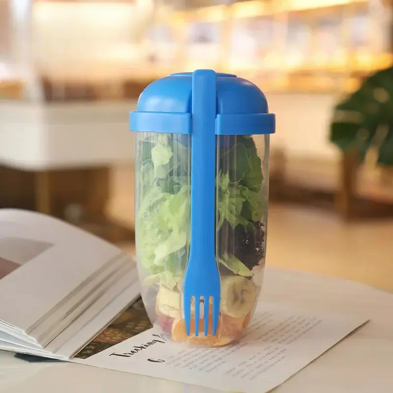 Portable Plastic Salad Shaker Cup, 1 Count Salad Shaker Cup with Fork, Food Storage Container, Kitchen Accessories for Home Office Outdoor Camping