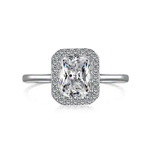 Classic Diamond wedding Ring
