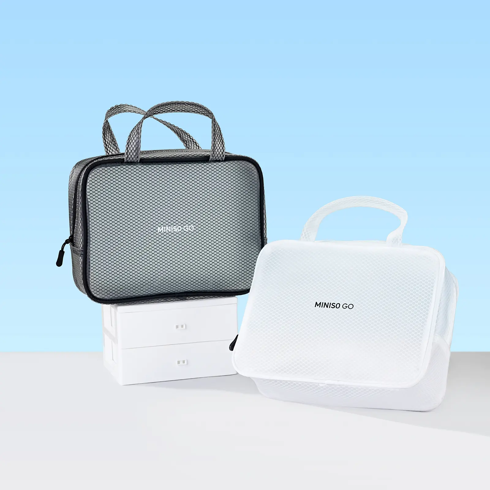MINISO multifunctional storage bag/cosmetic bag, handheld portable travel toiletry bag, square waterproof mesh design for swimming—simple and minimalist，Back To School