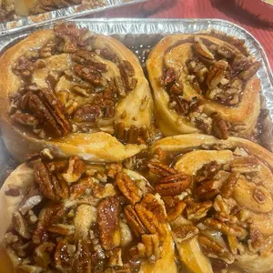 Cinnamon Pecan rolls