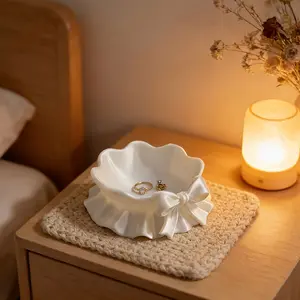 Cute ruffled bow jewelry dish in white, suitable for home decoration, desks, office desks, themed parties and car decorations, as a centerpiece for party dining tables, as well as holiday gifts and birthday gifts Jewelry Storage Box